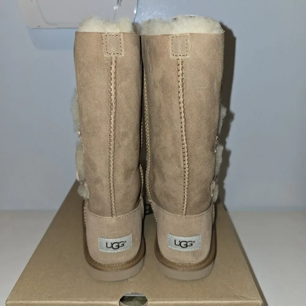 UGG Kids Girls Bailey Button Triplet Boots Size 4